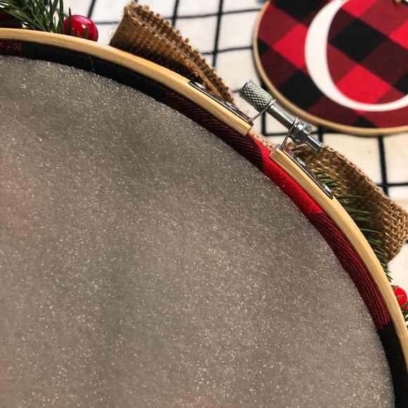 “Joy” Holiday Sign Decor - Picture 8 of 9